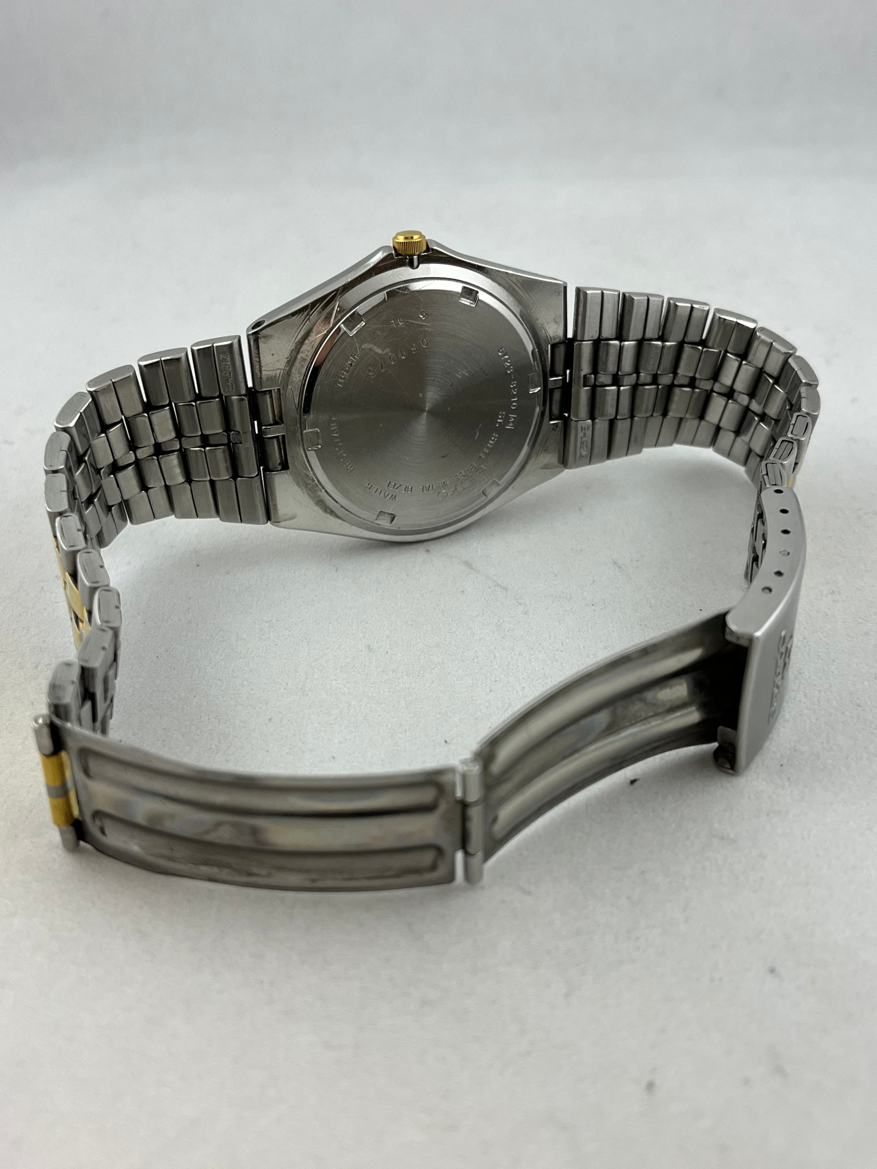 Buy Seiko SQ 100 Quartz D&D with original bracelet